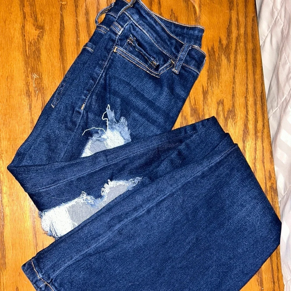 Cello dark distressed wide leg NWOT